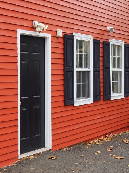 Red Vinyl Siding Installation in Lake Zurich