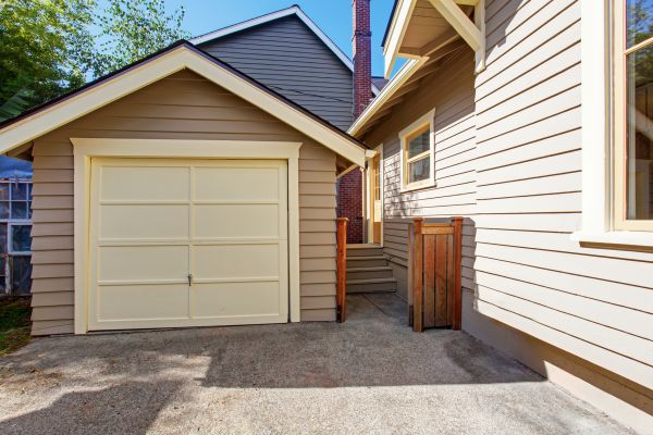 Garage Siding Replacement in Lake Zurich